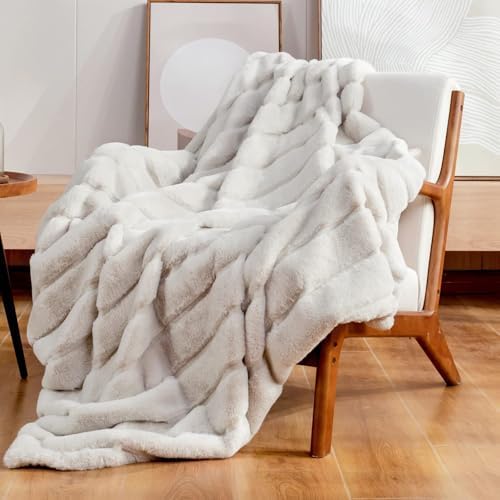 Cozy Bliss Faux Fur Throw Blanket - 50x60 Inches Beige