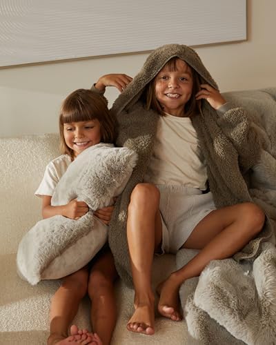 UnHide Shleepy Kids Faux Fur Robe - Cozy Soft Wearable Blanket