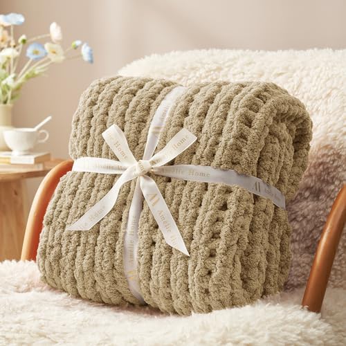Amlie Home Chunky Knit Throw Blanket for Couch 40x50 Beige