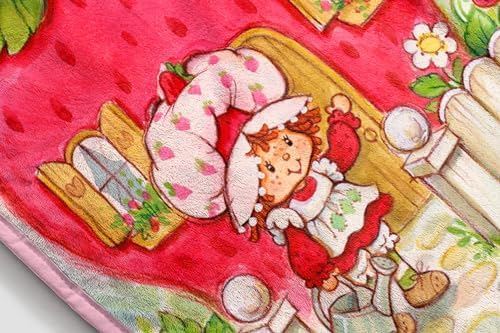Strawberry Shortcake Plush Throw Blanket - 46 x 60 Inches Kids Comfort