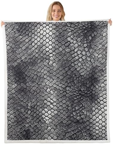 Feelyou Snake Print Fleece Throw Blanket for Baby and Kids