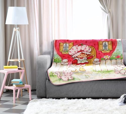 Strawberry Shortcake Plush Throw Blanket - 46 x 60 Inches Kids Comfort